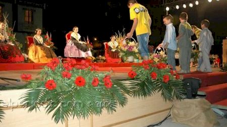 Presentación Reina y Damas (II)