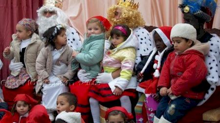Entrega de las cartas a los Reyes Magos en el Colegio nº 5