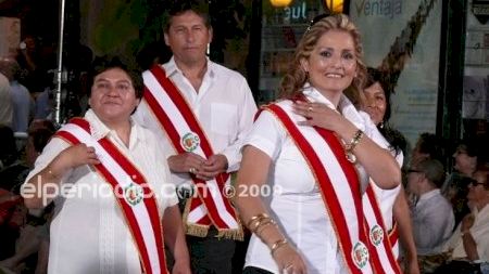 Fogueres 09 - Desfile Folklórico Internacional (3)