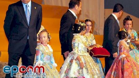 Fallas 2012 - Exaltación Reina Infantil - Comisiones 1