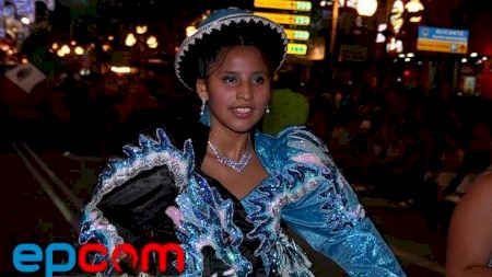 Fogueres 2012 - Desfile Folclórico