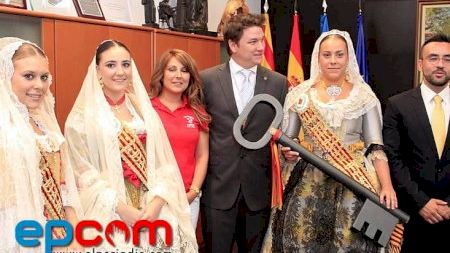 Vila-real - MDG 2012 - lliurament de la Clau de la Festa 