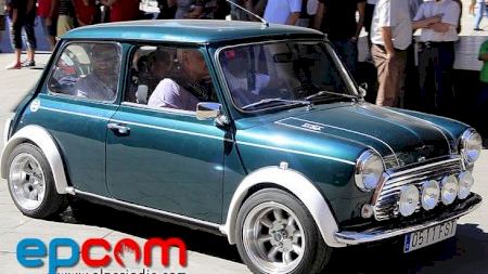 Vila-real - MDG 2012 - Vehiculos Antiguos