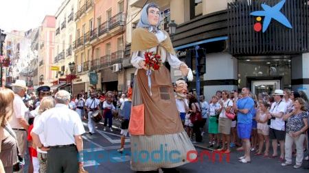 Alicante - Fogueres 2013 - Gigantes y Cabezudos