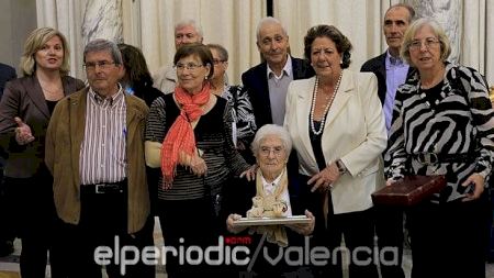 Valencia - Homenaje a personas centenarias