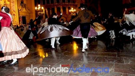 Valencia - Fiestas Virgen Desamparados 2014 - Dansá a la Verge