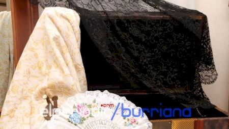 Burriana - Fallas 2015 - La Mercé - Expo Traje Fallera Mayor