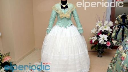 Burriana - Fallas 2015 - Centre Espanya - Expo Traje Fallera Mayor Infantil