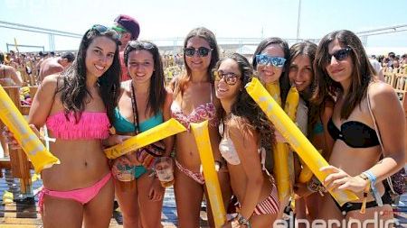 Burriana - Arenal Sound 2015 - Fiesta Clandestine