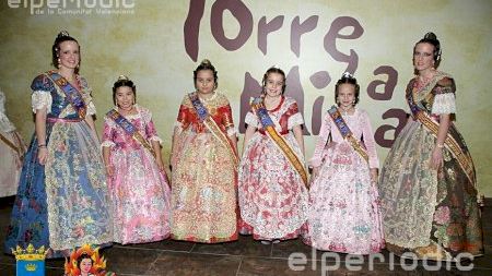 Burriana - Fallas 2016 - La Ravalera - Presentación Falleras