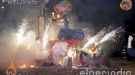 Comunitat Valenciana - Fallas en Córdoba - Cremà Mayor