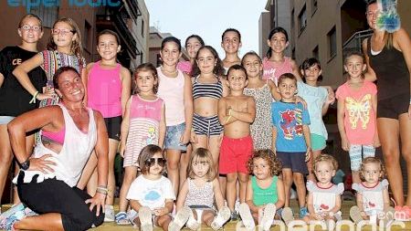 Burriana - Misericordia 2016 - Zumba y Holis Colours