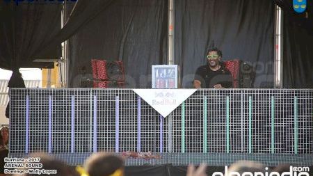Burriana - Arenal Sound 2017- Domingo - Wally Lopez