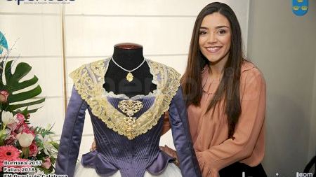 Burriana - Fallas 2018 - F. Quarts de Calatrava - "Manifest" Fallera Major