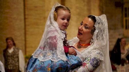 Valencia - Fallas 2019 - Ofrenda Lunes - 09 (19:40 - 20:10)