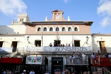 Nules - Festes Patronals - Entrada Penyes i Crida