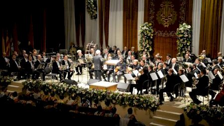 Exaltació Fallera Major de València i la seua Cort d'Honor 2020 - 01