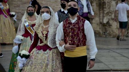 Fallas València 2021: Ofrena a la Mare de Déu - 02 (18:00h-19:15h)