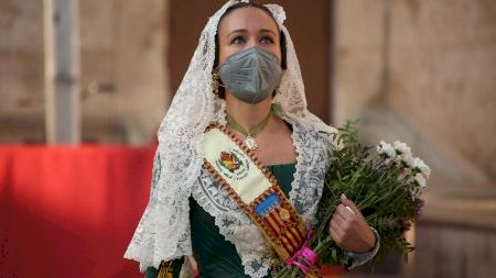 Fallas València 2021: Ofrena a la Mare de Déu - Dissabte matí - 01 (09:00 - 09:30)