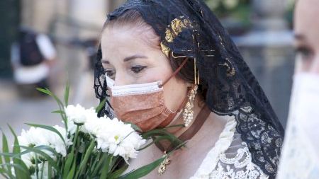 Fallas València 2021: Ofrena a la Mare de Déu - Dissabte matí - 02 (09:30 - 10:00)