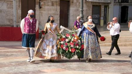 Fallas València 2021: Ofrena a la Mare de Déu - Dissabte matí - 04 (10:40 - 11:10)
