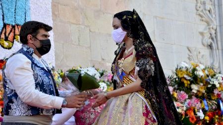 Fallas Burriana 2021: Ofrena - Tapís - 02