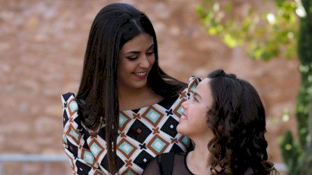 Posado oficial de las Reinas Falleras y Corte de Honor 2022