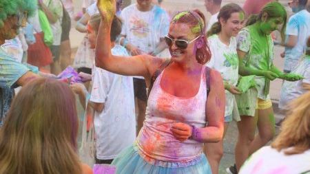 Mare de Déu de Gràcia 2022. III Marxa solidària Holi Colors