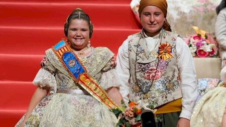 Falles Borriana 2024: Exaltació Reina Fallera Infantil. Centre - 01