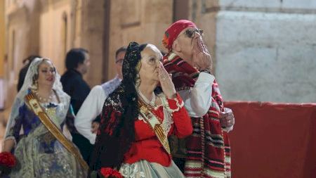 Falles València 2024: Ofrena Dilluns 18. Carrer San Vicente. 00:00 - 01:00