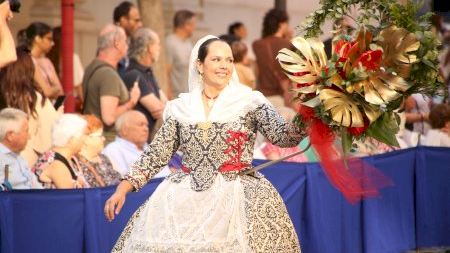 Fogueres 2024. Ofrena divendres - 18:30 - 19.15h