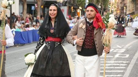 Fogueres 2024. Ofrena divendres - 20:45 - 21:30