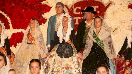 Fogueres 2024. Ofrena divendres - 22:45 - 23:45