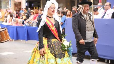 Fogueres 2024. Ofrena dissabte - 03