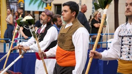 Fogueres 2024. Ofrena dissabte - 05