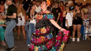 Hogueras 2024. Desfile folklórico internacional - 04