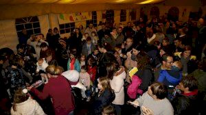 El cartero real visita la Fira de Nadal de Vilafamés - (foto 2)