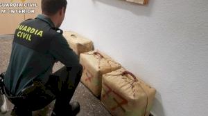 La Guardia Civil interviene 120 kilos de hachís en Sagunto