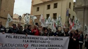 CSIF reclama en la UJI “decencia para la docencia” - (foto 2) CSIF reclama en la UJI “decencia para la docencia” - (foto 2)