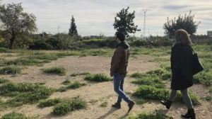 El Alcalde de Paterna anuncia la creación de un pipi-can de 550 m2 en el barrio de Campamento