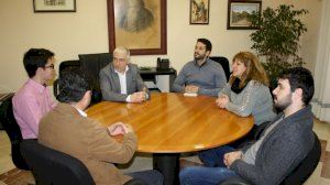 El pianista noveldense Carlos Santo recibe el reconocimiento del Ayuntamiento por su trayectoria profesional - (foto 2)