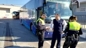 La DGT i la Policia Local intensifica la vigilància del transport escolar - (foto 2)
