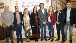 La vicepresidenta participa en la presentació del llibret de la Falla Plaça la Malva d'Alzira - (foto 2)