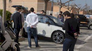 El Grado en Ingeniería Eléctrica de la UJI realiza una exhibición de vehículos eléctricos en el campus