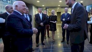 El alcalde de Elche reclama inversiones públicas en infraestructuras viarias y ferroviarias