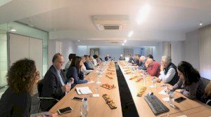 El alcalde anuncia ante los miembros de Cedelco una segunda ampliación del Parque Empresarial en 300.000 metros cuadrados - (foto 3) El alcalde anuncia ante los miembros de Cedelco una segunda ampliación del Parque Empresarial en 300.000 metros cuadrados - (foto 3)