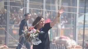 La pirotecnia Caballer ensordece a una plaza de Ayuntamiento llena hasta la bandera