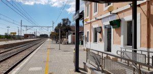 El pleno municipal de Alcalà-Alcossebre tratará una declaración institucional pidiendo la mejora de los servicios de tren en el Baix Maestrat