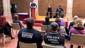 La Policía Local de l’Horta Sud rep 41 lectors de microxips per a identificar animals extraviats - (foto 2)