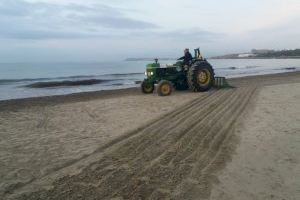 La playa de San Gabriel presenta su mejor imagen para los días de Semana Santa